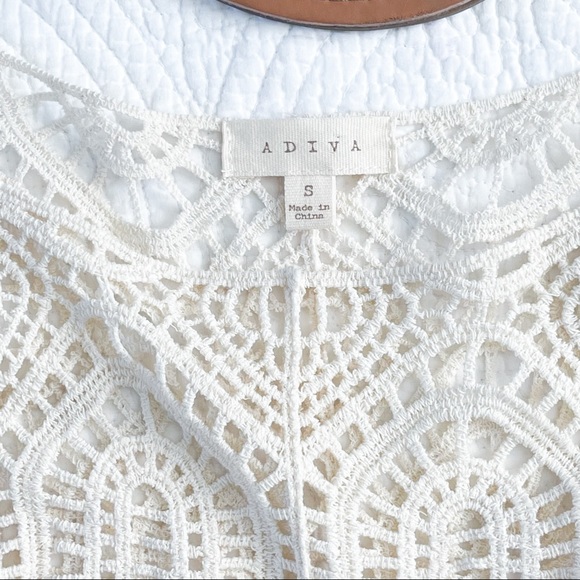 Adiva Lace Crocheted Three Quarter Sleeves Top S - Picture 3 of 9